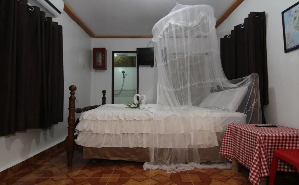 Myrnas Bamboo Cottages