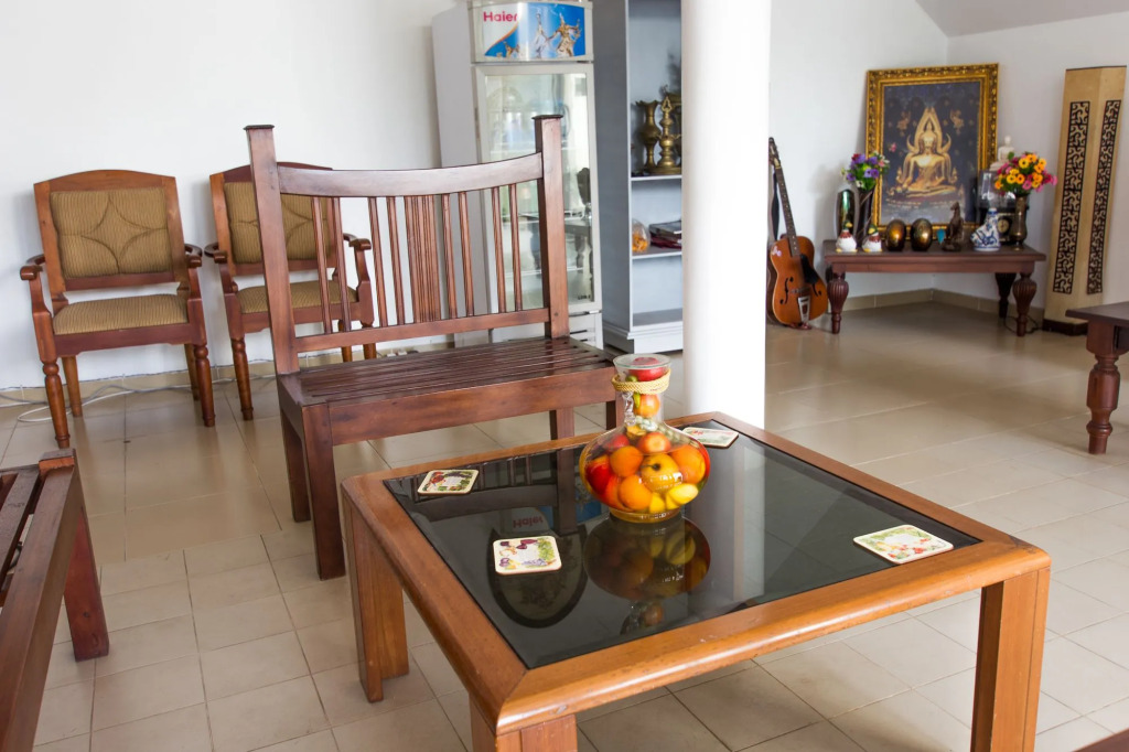 The Empyrean Airport Transit Hotel- 5 Mins from the Airport, Free Airport Pick or Drop, 24 Hr Front Desk