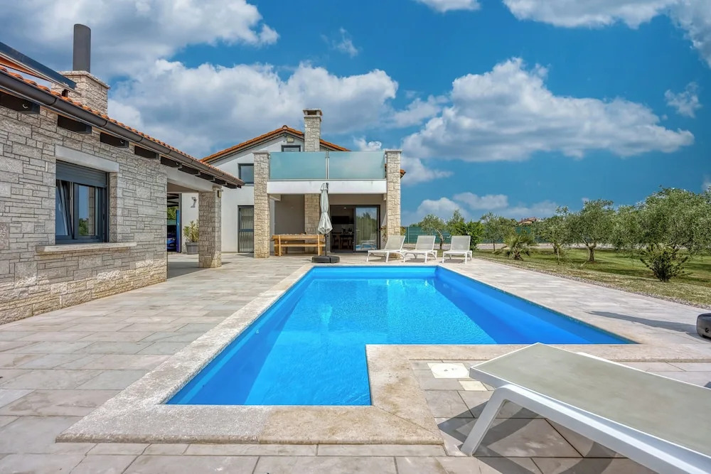 Sea View Villa With Pool