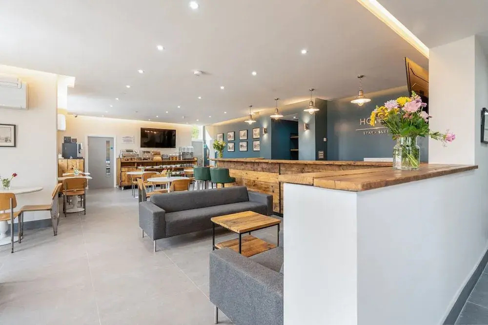 Hotel DC, Stratford