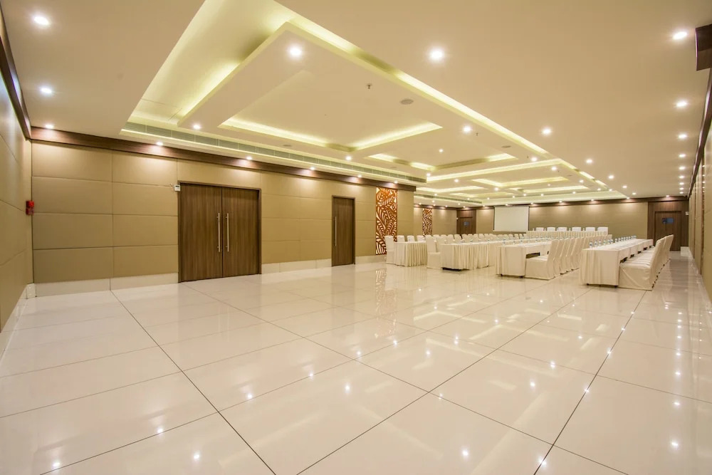 V Hotel