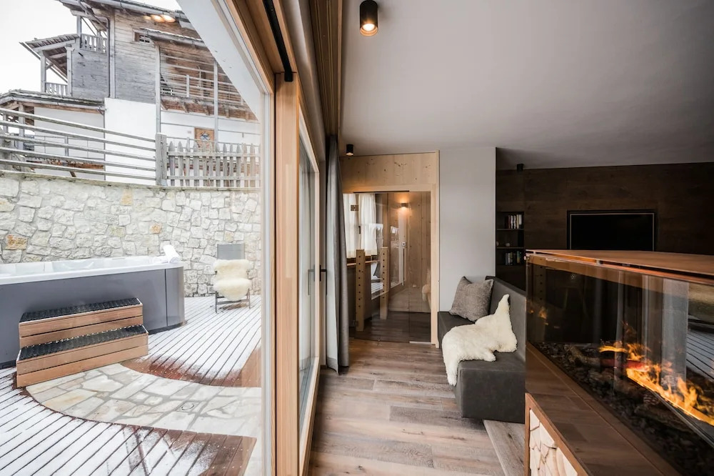 Post Alpina - Family Chalets Dolomites