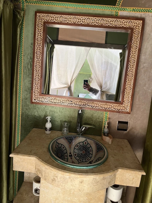 Safari luxury desert camp