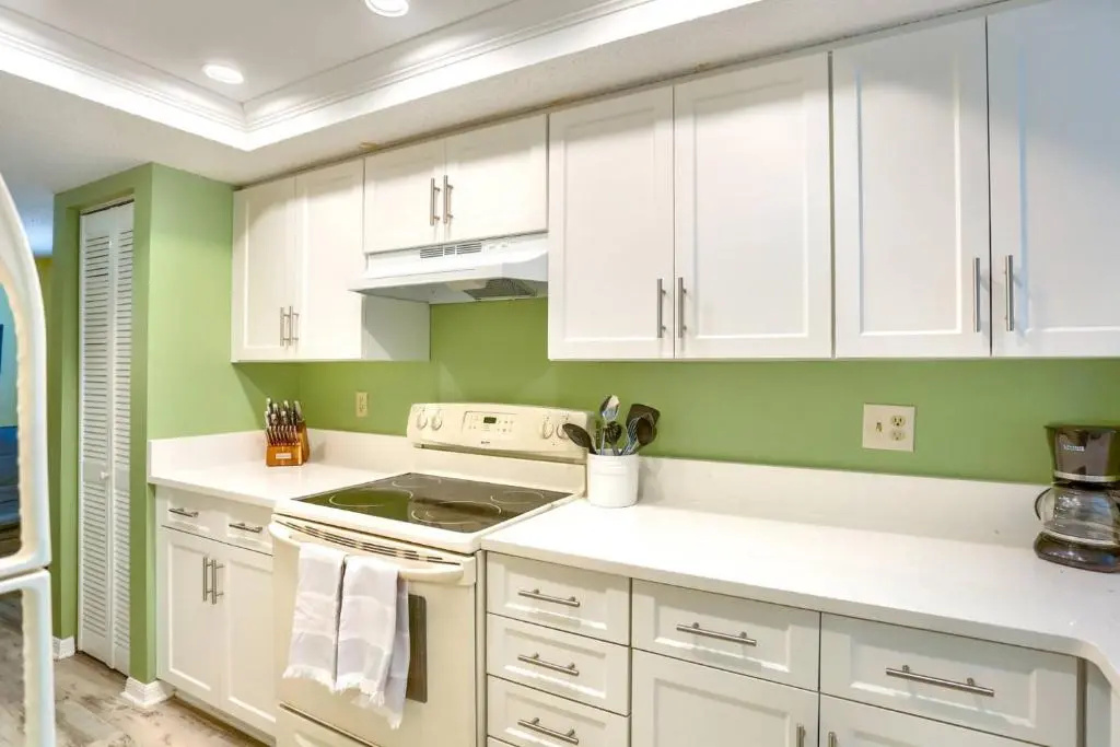 102 Waterview