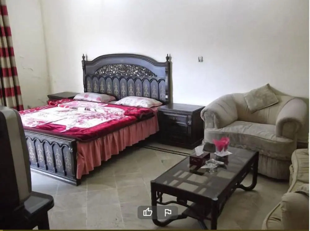 Royal Chelet Family Guest House