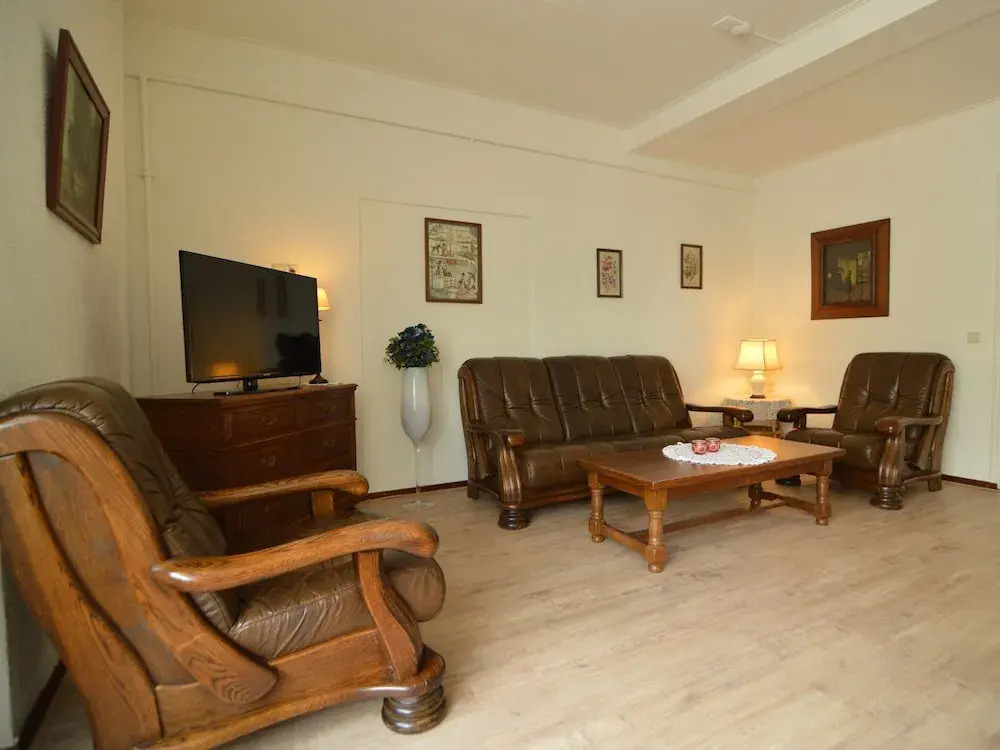 Snug Apartment in Schin op Geul Near Public Pool