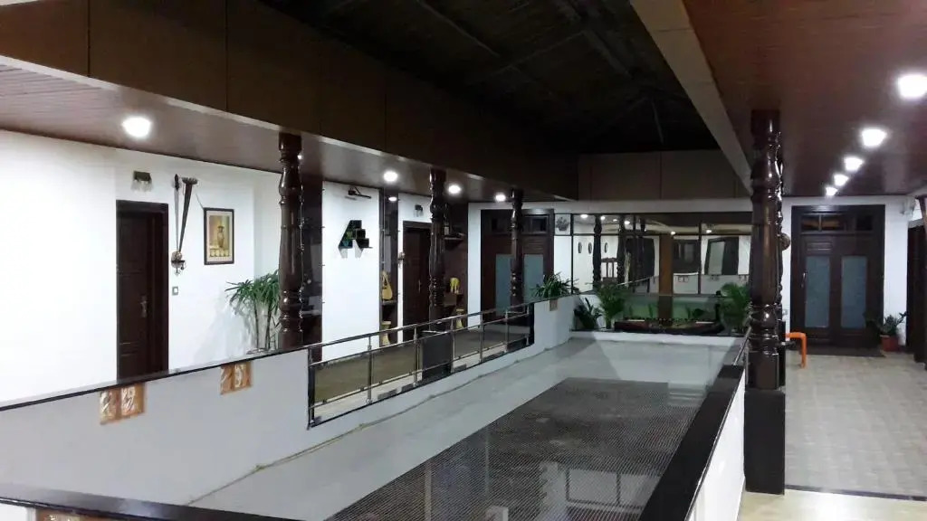 Mudra midtown rooms and suites