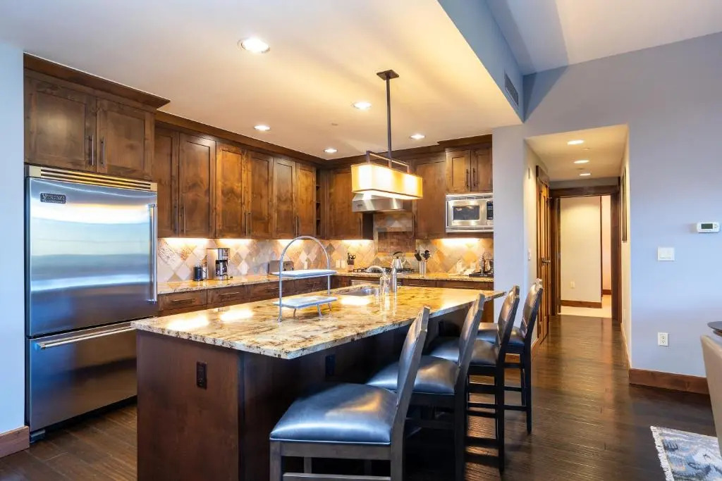 Luxury 3BD Village at Northstar Residence w/ Ski Valet - Northstar Lodge 404