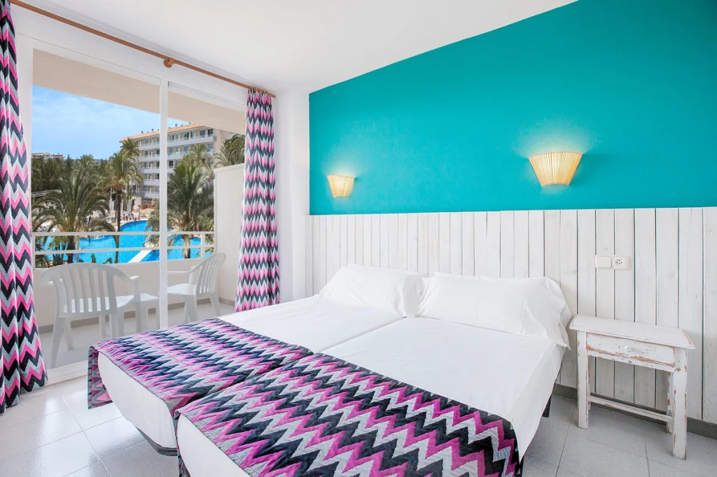tent Calvia Beach