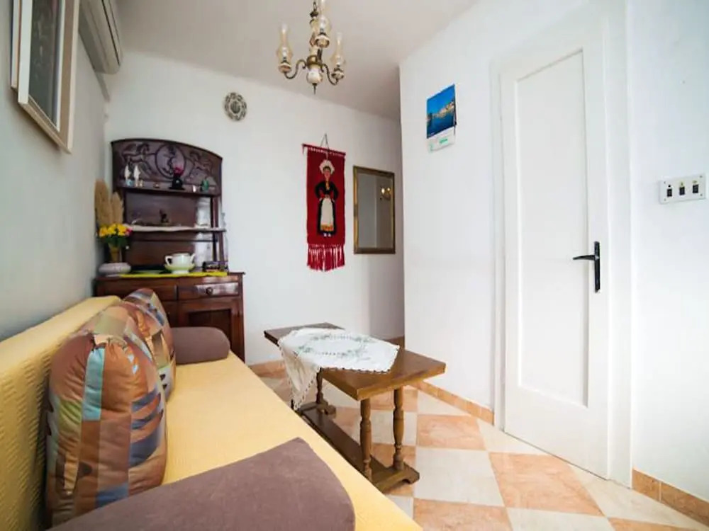 Cosy Apartment Overlooking City Walls and Island Lokrum, Private Terasse, Wi-fi