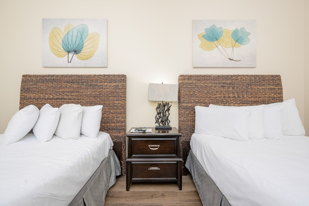 The Oasis 2710 Formerly Phoenix West Ii 2710 3 Bedroom Condo