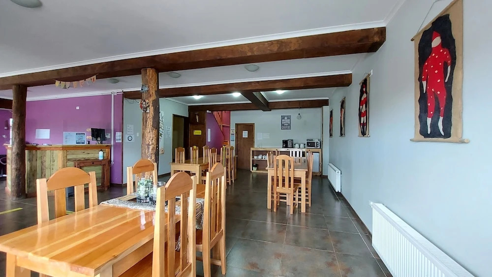 Hostal La Base