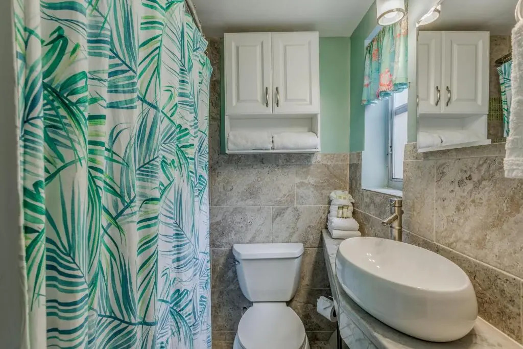 Five Palms Suite 106 - Daily - Weekly - Monthly