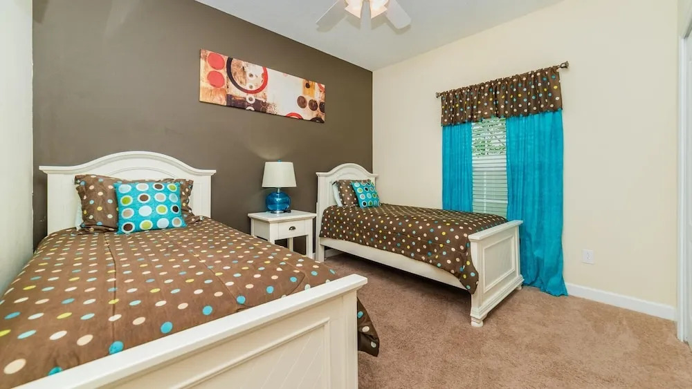 8932 Majesty Palm Road - FS