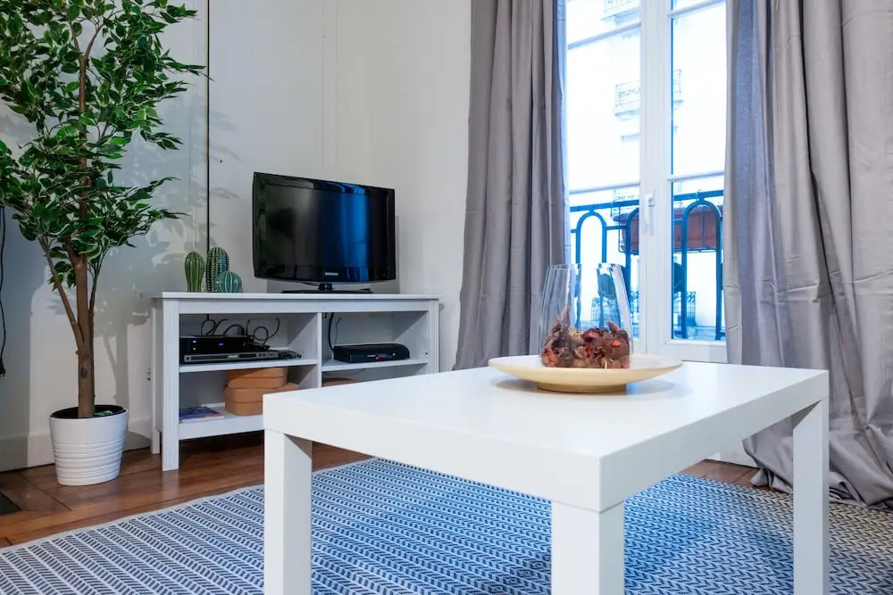 Chic & Spacious Flat at Tocqueville