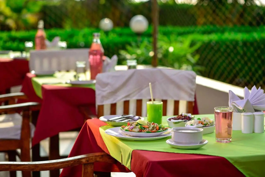 Beach and Lake Ayurvedic Resort, Kovalam
