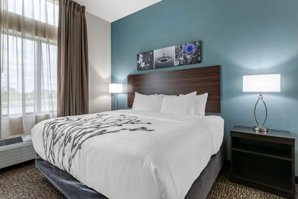Sleep Inn & Suites Milwaukee/Franklin