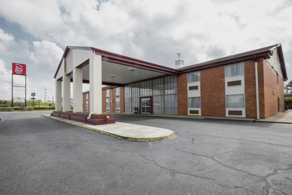 Red Roof Inn Meridian