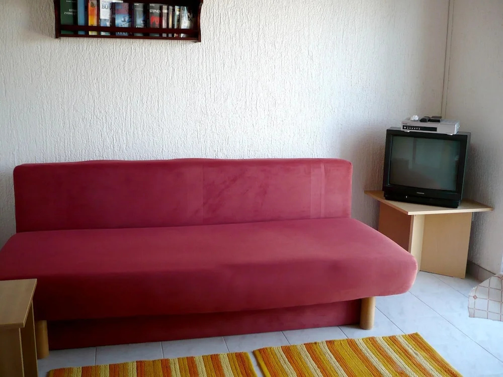 Apartment With one Bedroom in Betina, With Wonderful sea View, Furnish