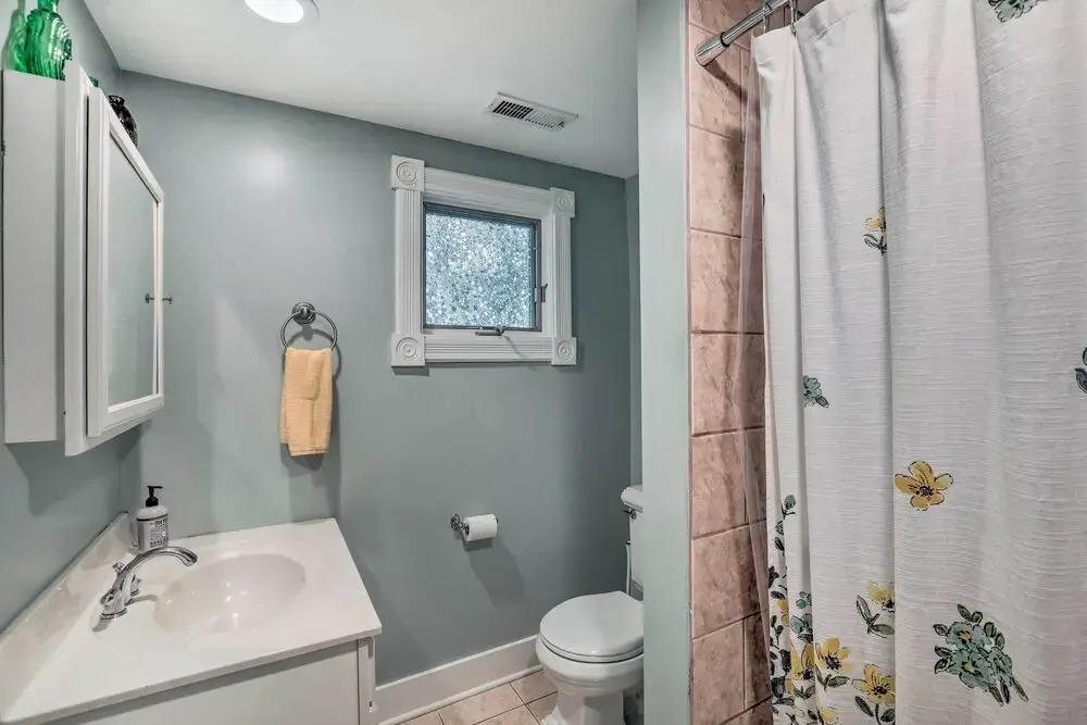 Charming Lambertville Retreat - 1 Mi to River!