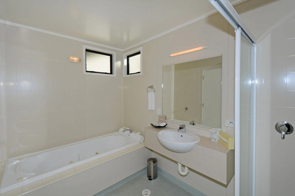 Totara Lodge