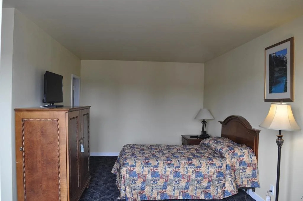 Camrest Motel