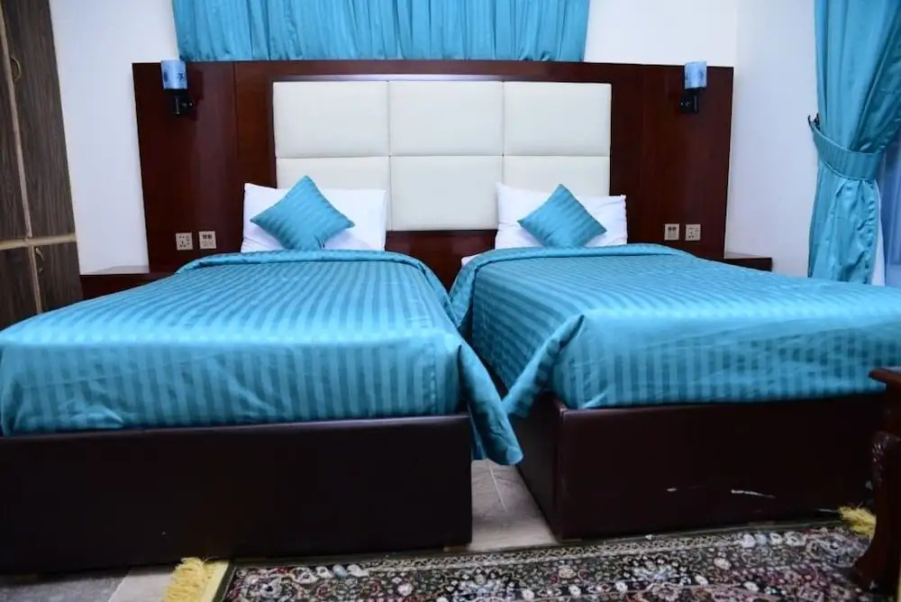 canari hotel kashmir view