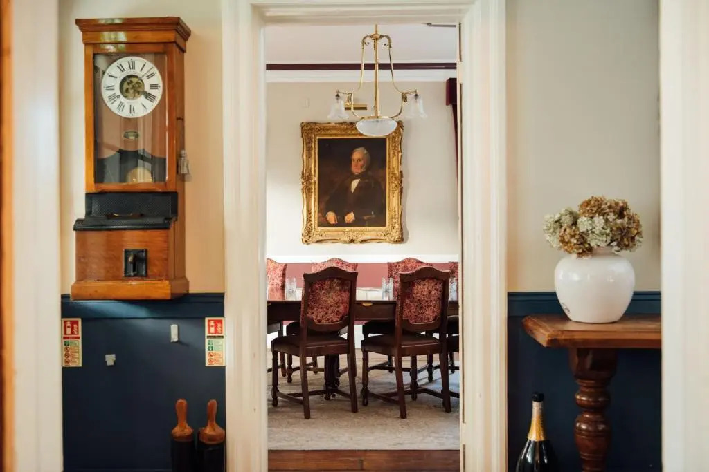 The Farmhouse at Redcoats Restaurant & Hotel