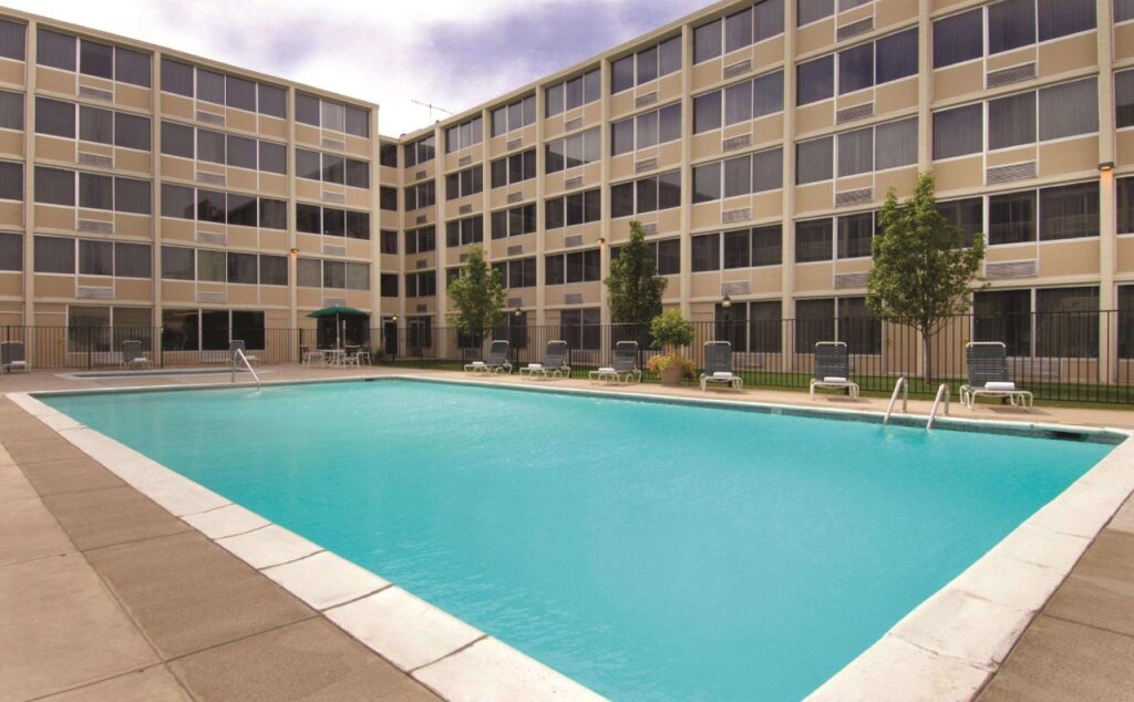 DoubleTree By Hilton Hotel Denver - Stapleton North