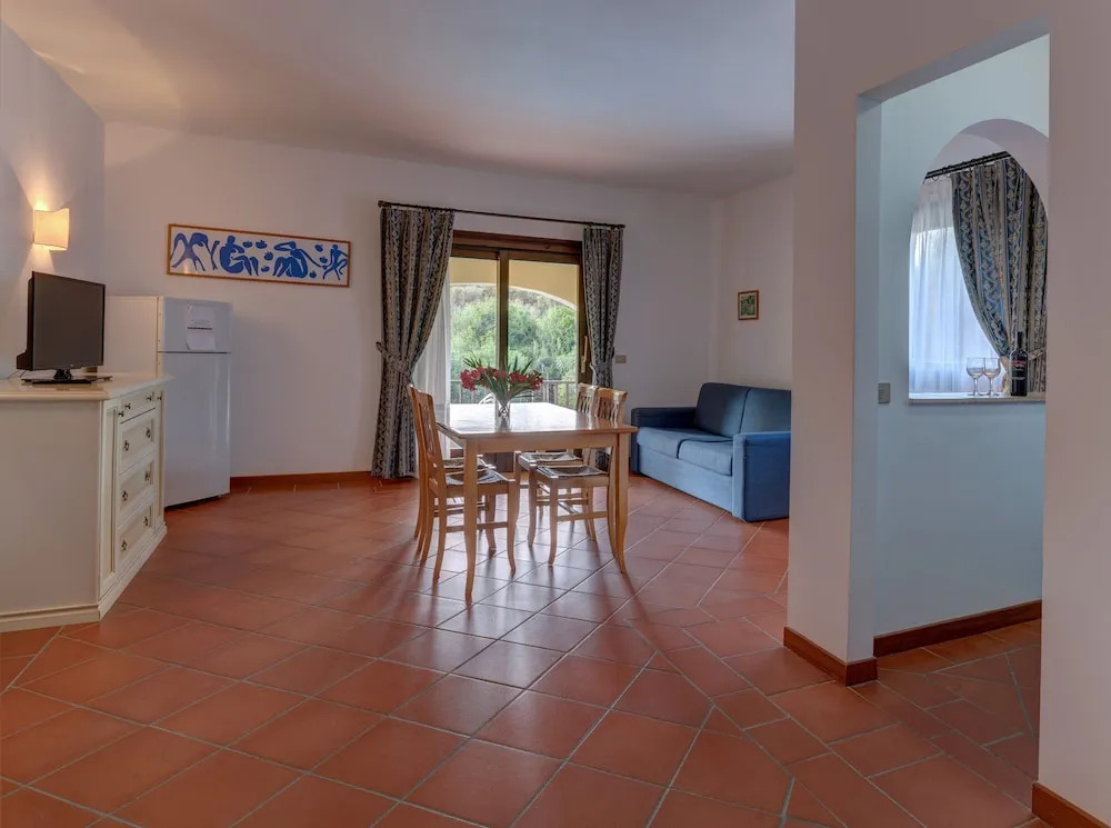 Charming Small Villa Bella villetta Sleeps 4 no pool