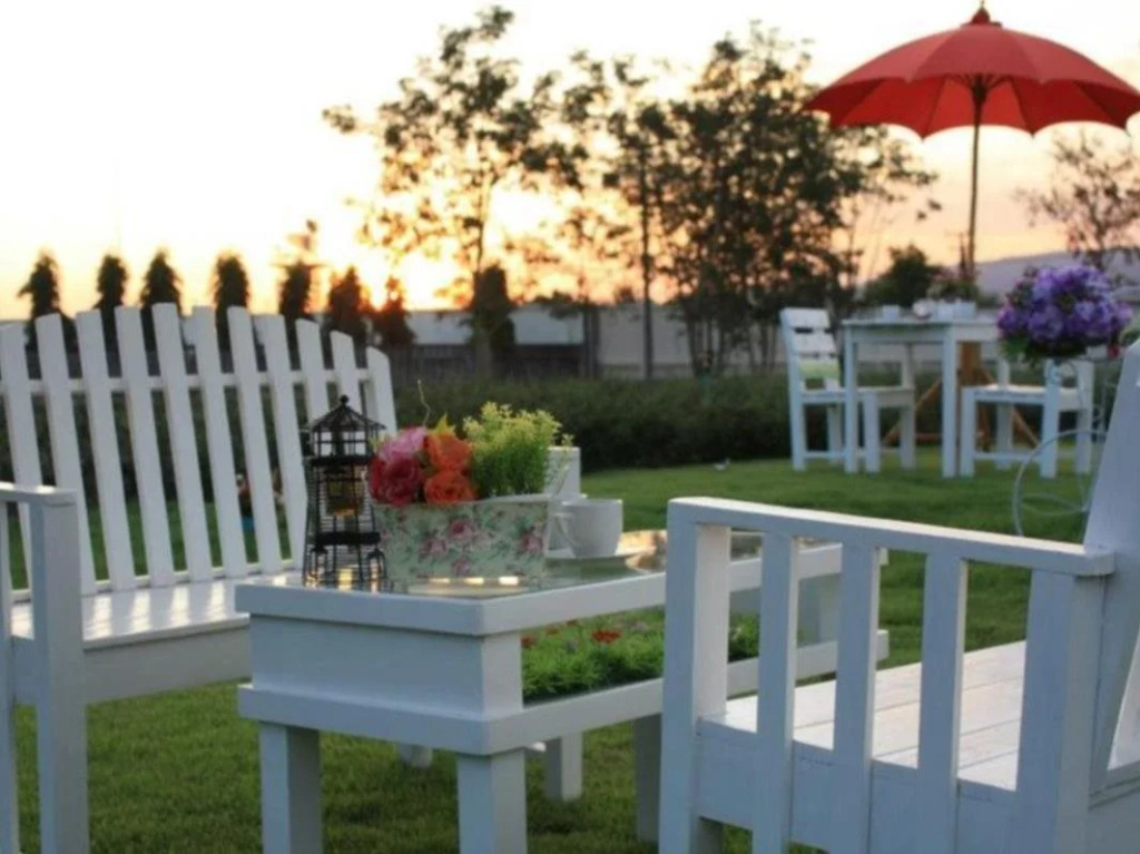 Runway Station Resort