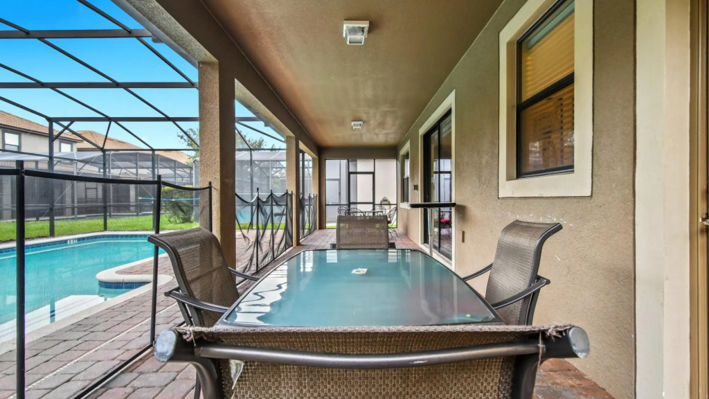 8BD 5BA Spacious Home w Pool SPA Theater Game Room