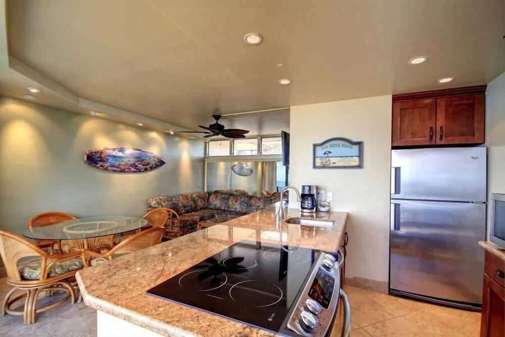 Kamaole Nalu, #604^ 2 Bedroom Condo by RedAwning