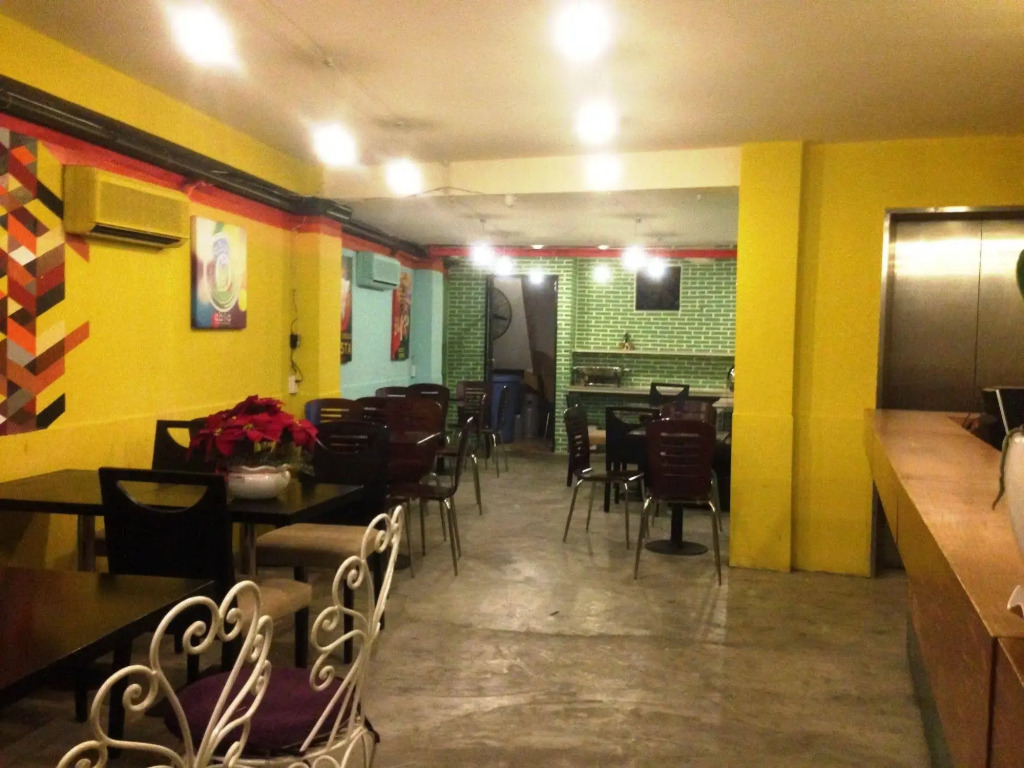 A25 Hotel - 14 Phó Đức Chính