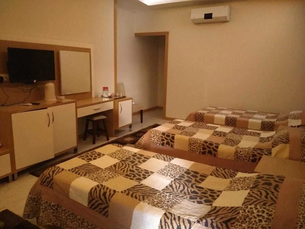 Urla Tarihi Han Otel