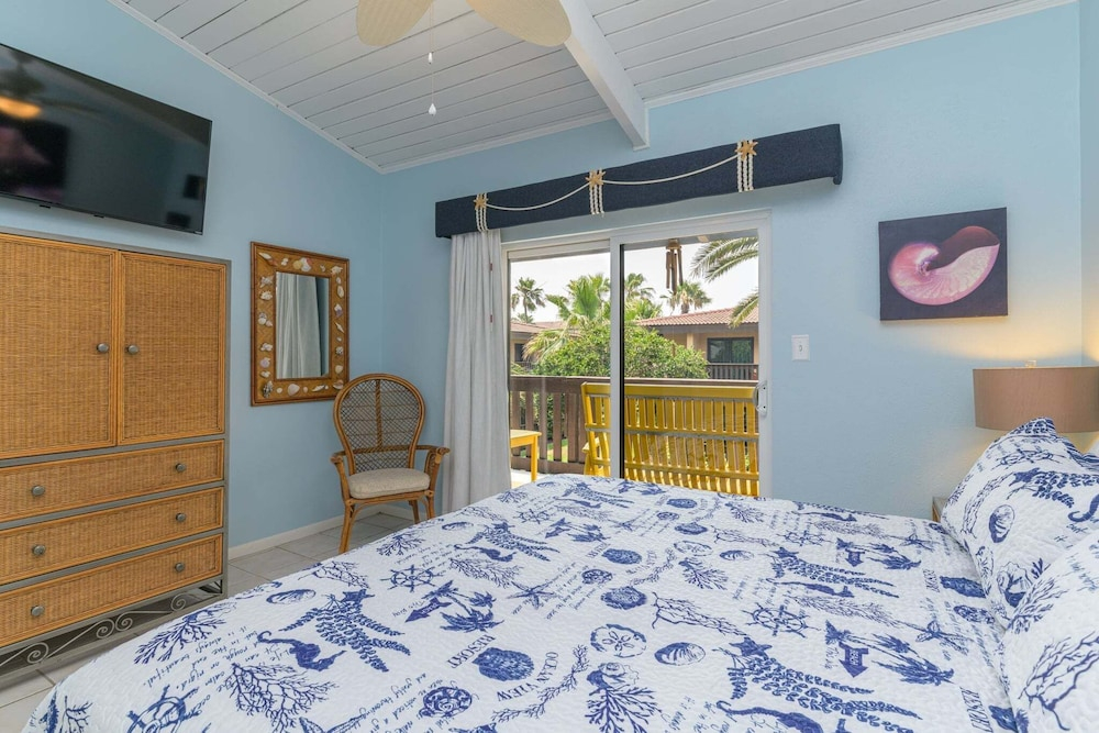 Tiki 217 - Oceanview Condo At The Tiki W/ Pools 2 Bedroom Condo