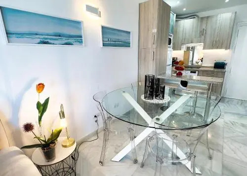Lovely 1 Bed Apartment with Wi-Fi + Sea Views in Skol Marbella