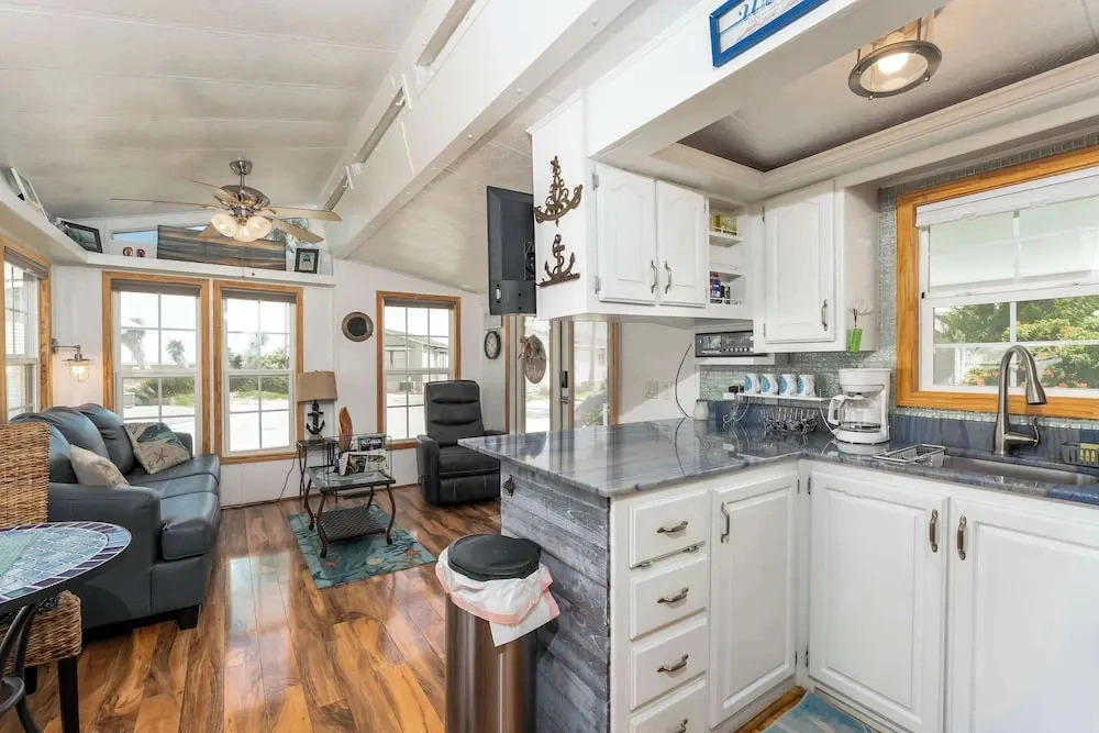 Charming 1BR Waterfront Retreat With Private Patio