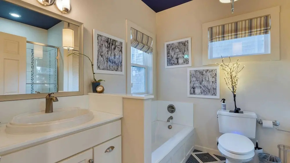 Beachside Retreat w/ Hot Tub, Balcony Dining & Blue-ceiling Charm Sea Cured by Avantstay