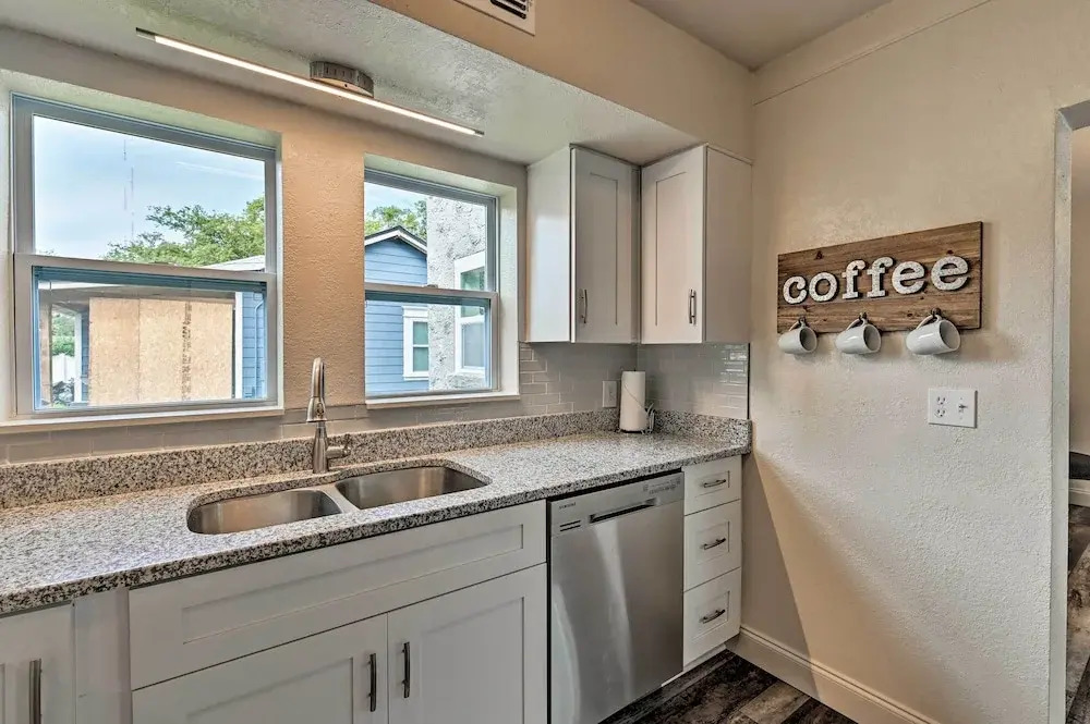 Walk to Dtwn: Winter Garden Home w/ Patio