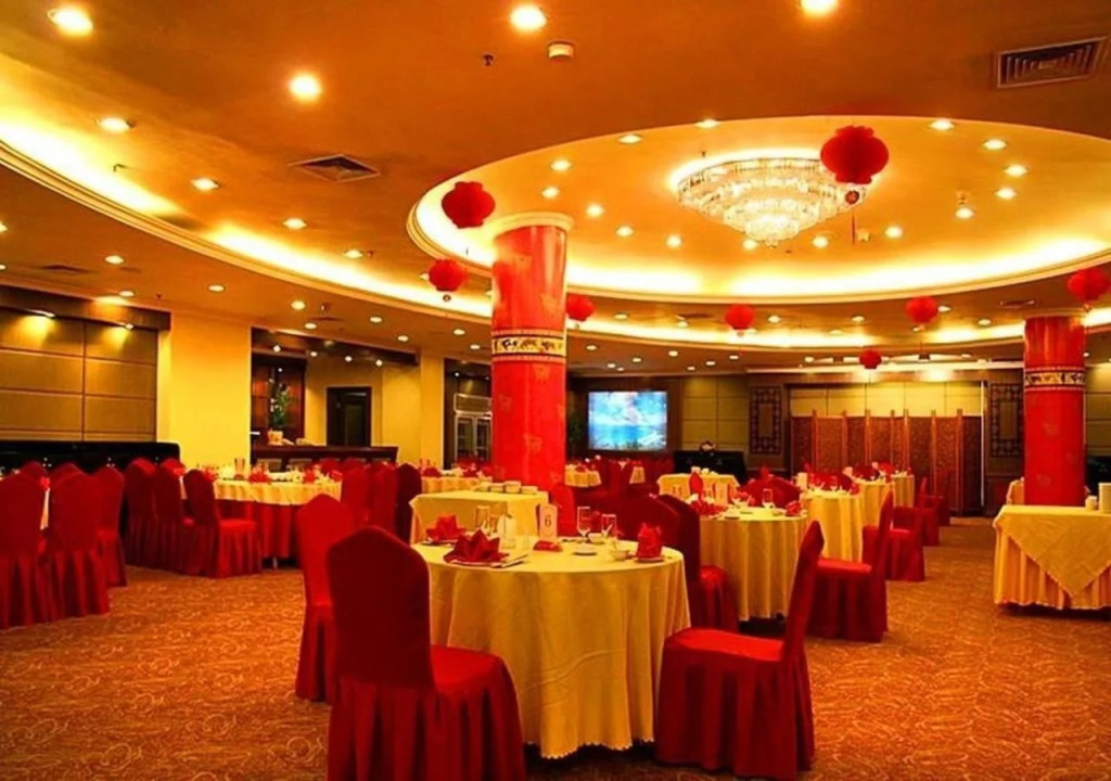 Baohua Harbour View Hotel