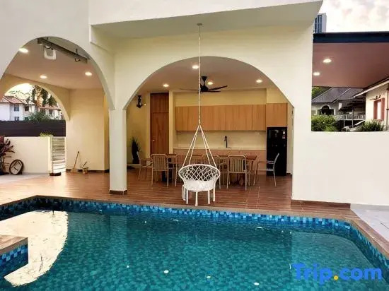 The Luxurious 40 Milos Villa