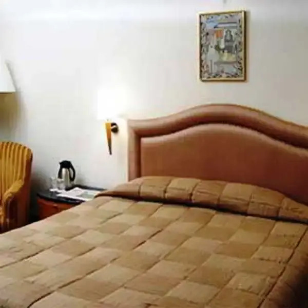East Lite Hotel