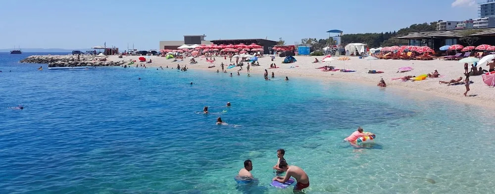 Apartment Fabula - W.balcony, 4 min Walk to Beach