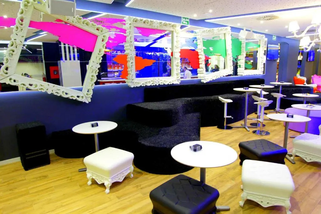 Urban Youth Hostel