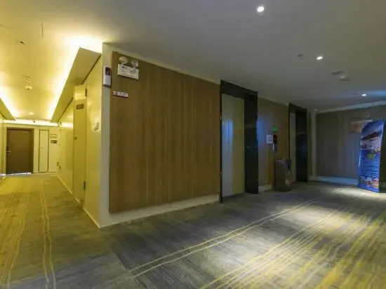 Zhuhai Haiyue Bay International Apartment
