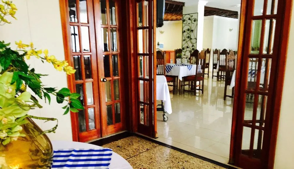 Hotel Azuay