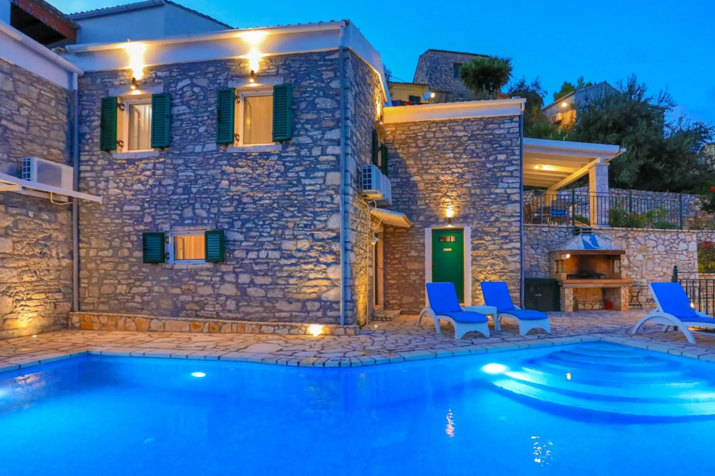Villa Regina in Kentroma