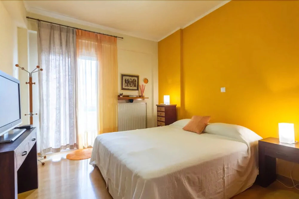 Elegant 5th Floor 2bdr