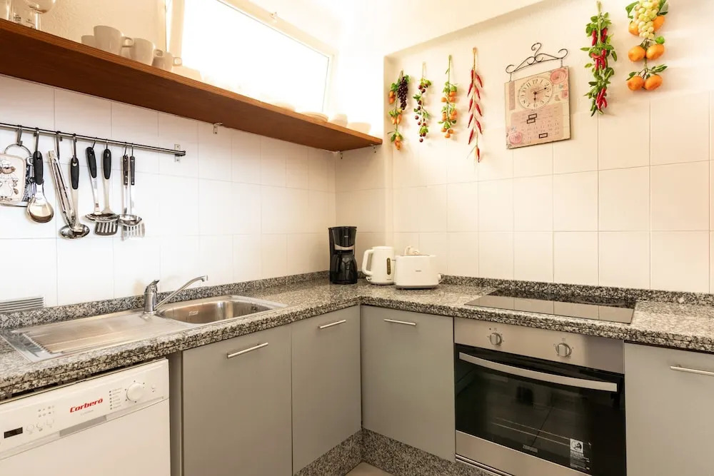 2 Br Aprt Ocean View